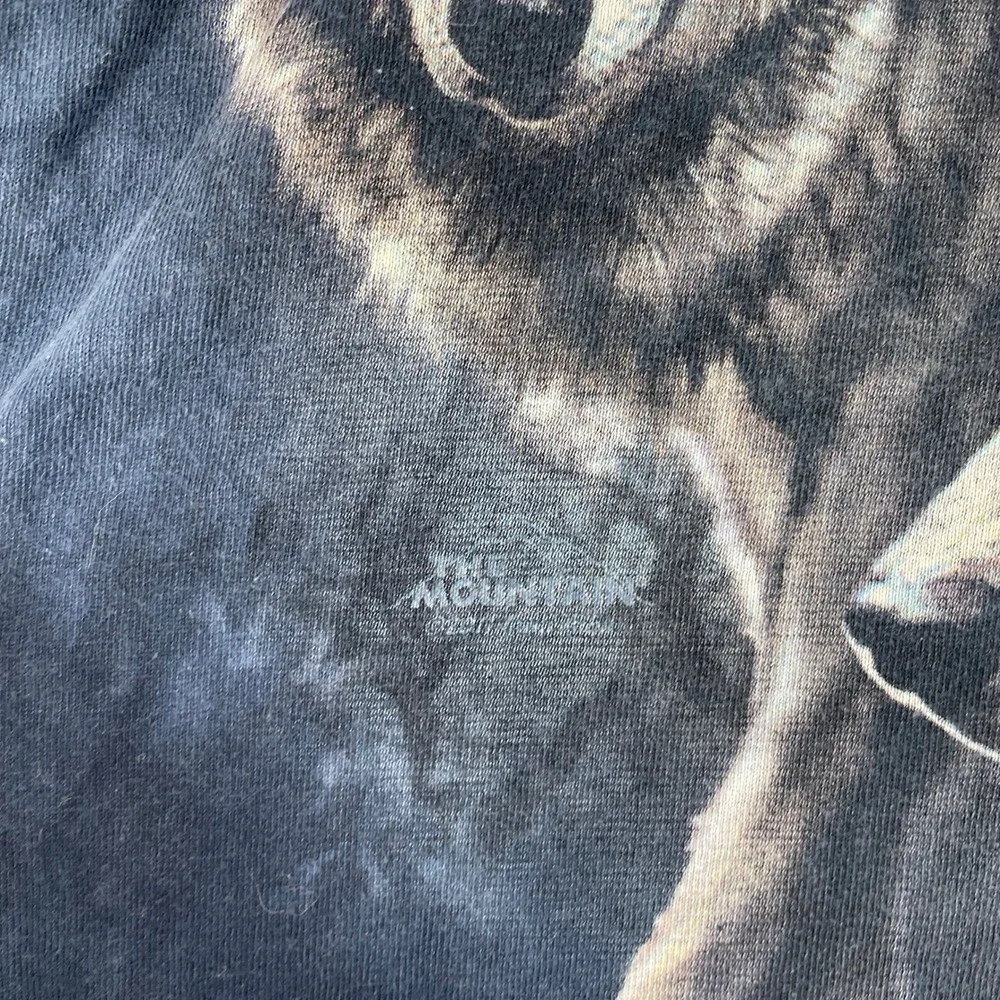 The Mountain Wolf Shirt Mens Large Blue Three Wolf Moon Tie Dye Graphic Tee - Picture 3 of 8